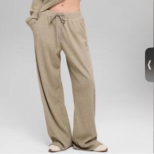 ALO Yoga | Muse Wide Leg Pant